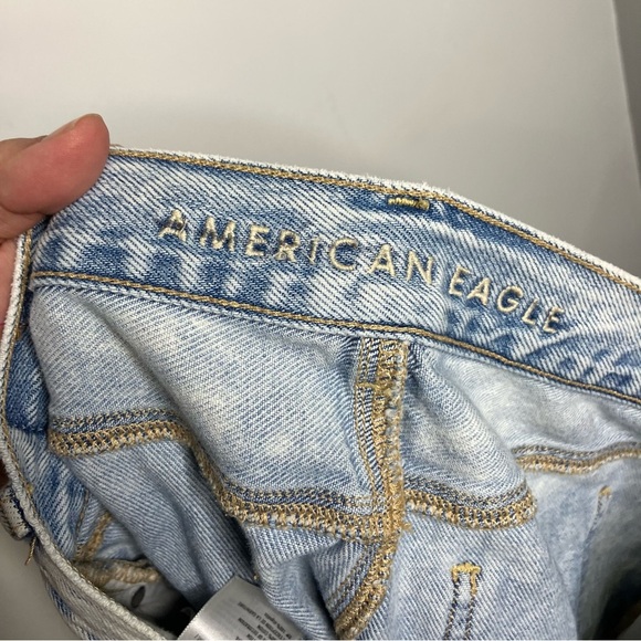 American Eagle Outfitters mom shorts light wash destroyed dem women’s size 4 - Picture 8 of 8